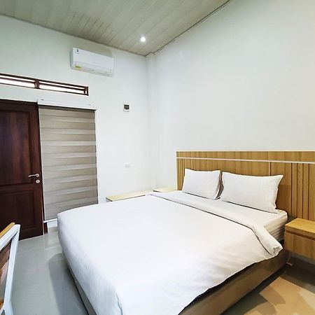 Hometown Residence Bandar Lampung Extérieur photo