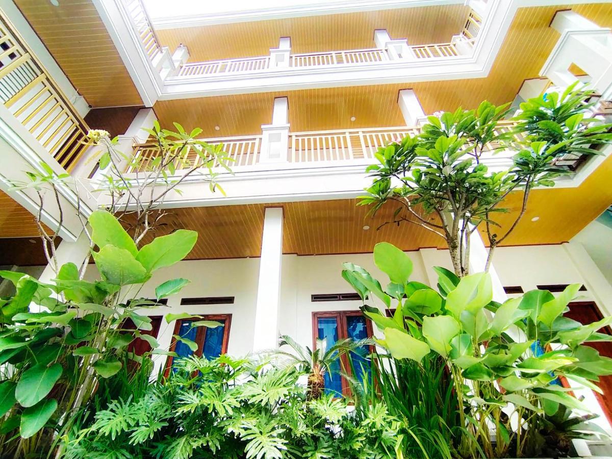 Hometown Residence Bandar Lampung Extérieur photo