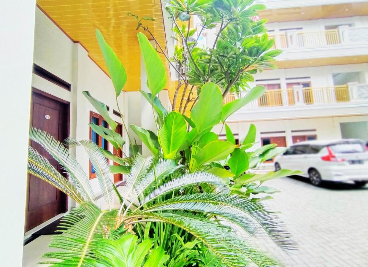 Hometown Residence Bandar Lampung Extérieur photo