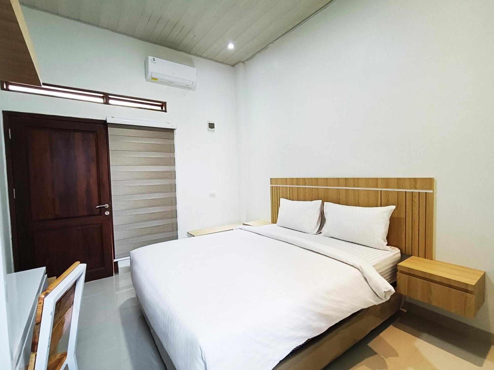 Hometown Residence Bandar Lampung Extérieur photo